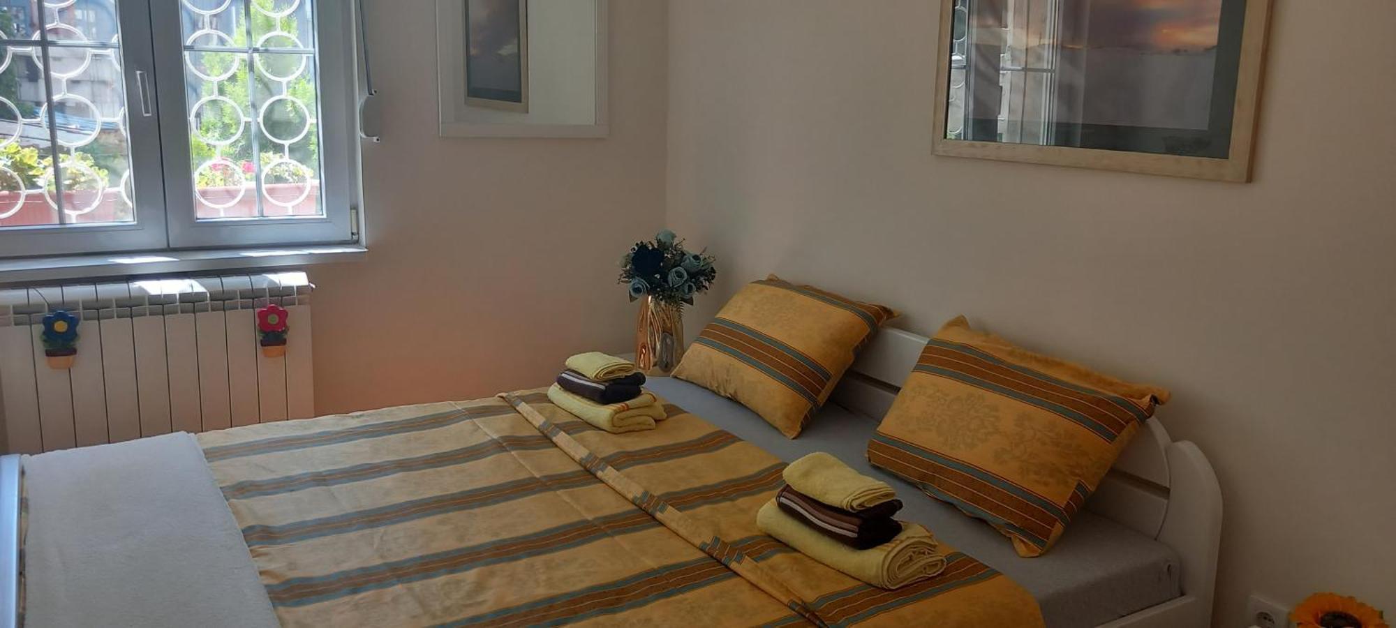 Apartman Kruna Apartamento Belgrado Exterior foto